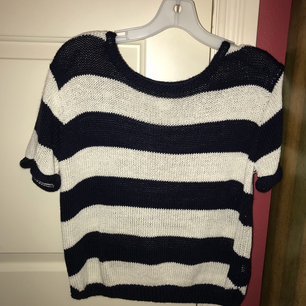 Stripped top